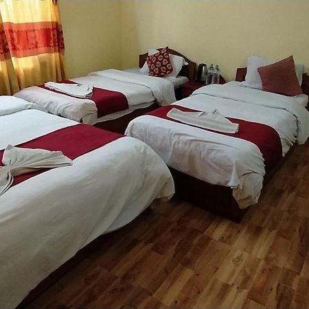 Hotel Plaza Nepal Pokhara Kültér fotó
