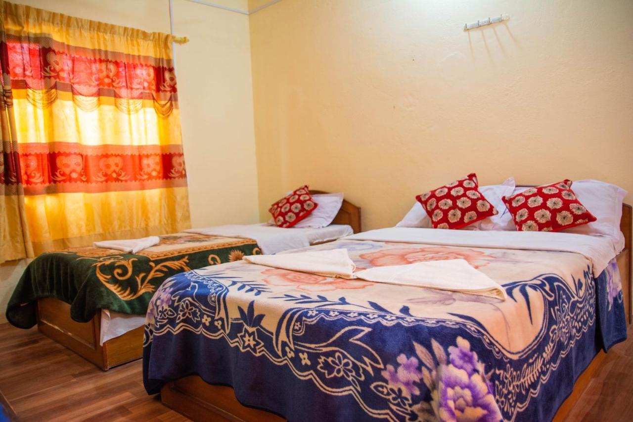 Hotel Plaza Nepal Pokhara Kültér fotó