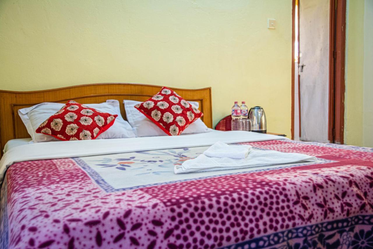Hotel Plaza Nepal Pokhara Kültér fotó
