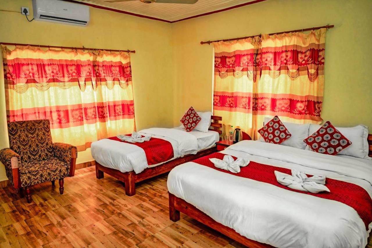 Hotel Plaza Nepal Pokhara Kültér fotó